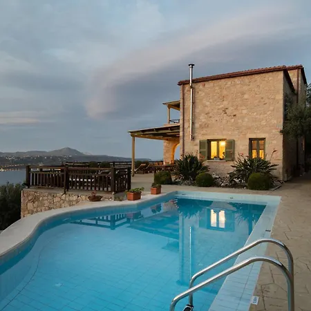 Your-villa, In Crete Вилла Ханья