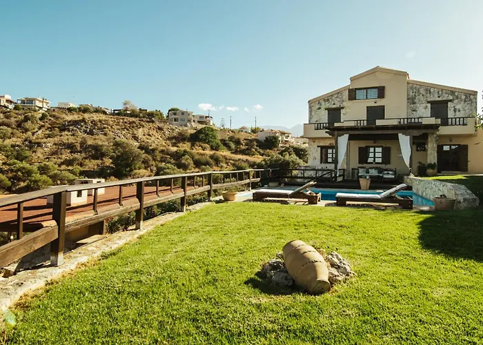 Villa Your-villa, In Crete Hriszí Aktí Haniá