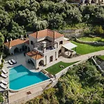 Your-villa, In Crete