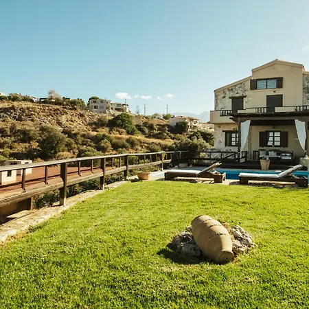 Villa Your-villa, In Crete Chania (Crete)