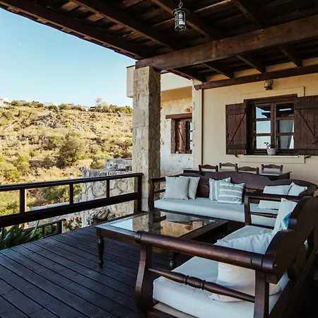 Your-villa, In Crete ヴィラ