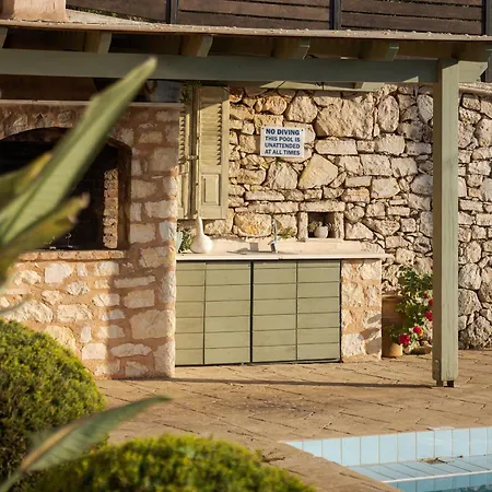 Your-villa, In Crete * Chania (Crete)