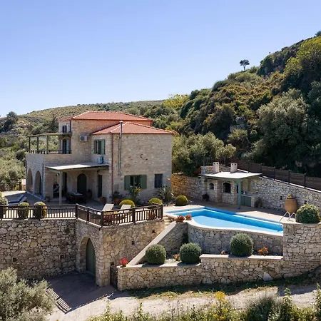 Your-villa, In Crete * Chania (Crete)