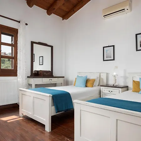 Villa Your-villa, In Crete Chania (Crete)