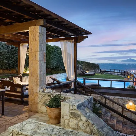 Your-villa, In Crete Chania (Crete)