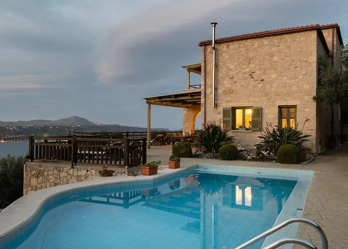 Your-villa, In Crete וילה חאניה